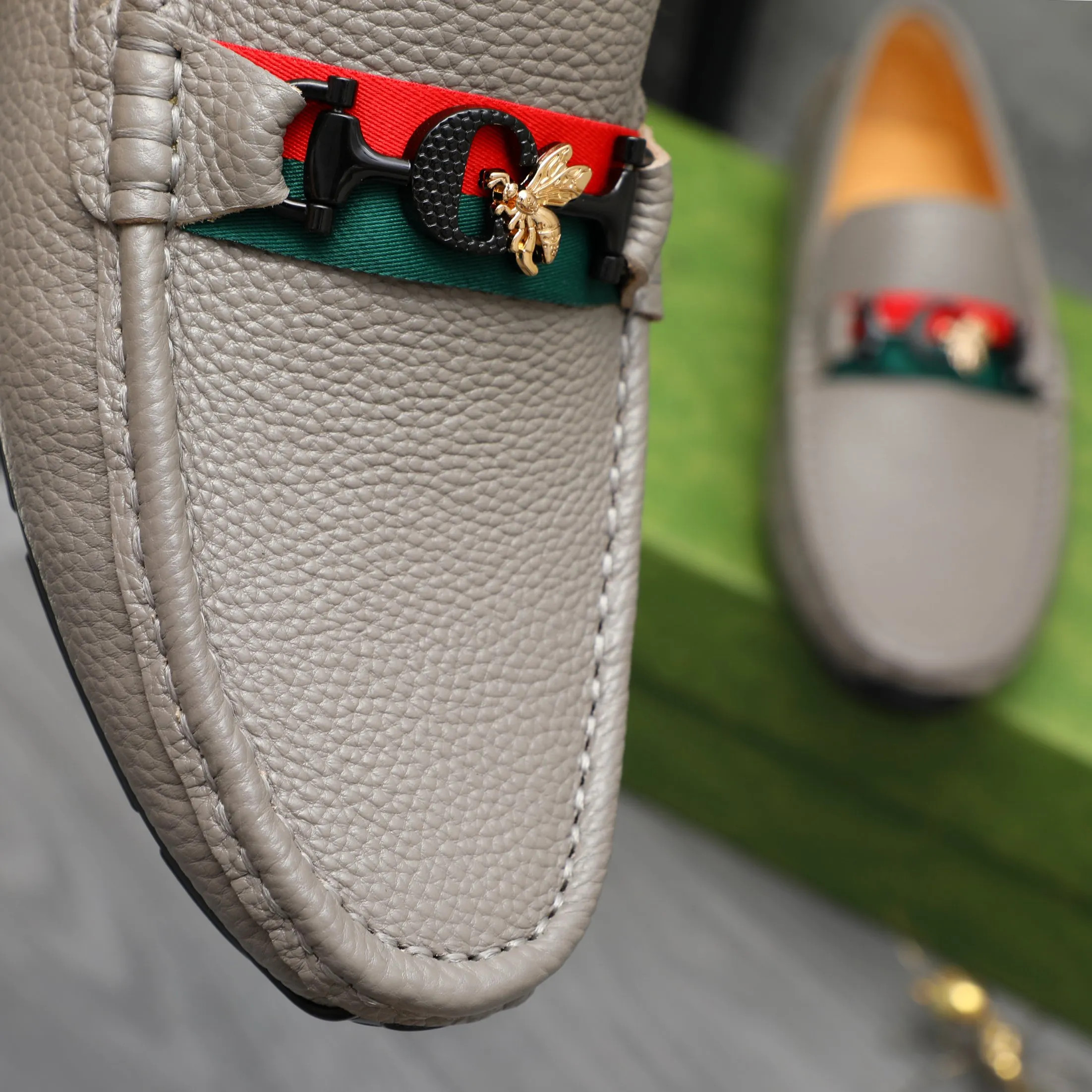 Men's shoes 💰360 Product trademark: GUCCI "Gucci" casual slip-on men's shoes Regular size: 38-45 Product materials: Selected pebbled cowhide upper, pigskin lining, rubber outsole